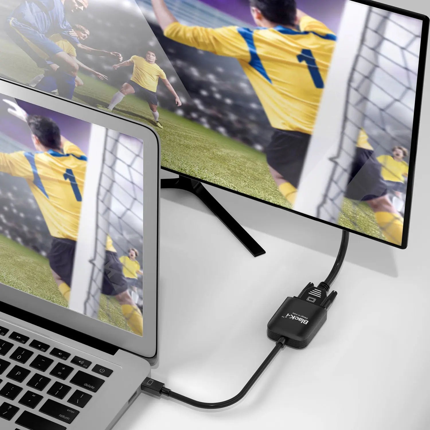 Black-i Mini DisplayPort to VGA Converter 